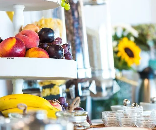 Menta Boutique Hotel 3*