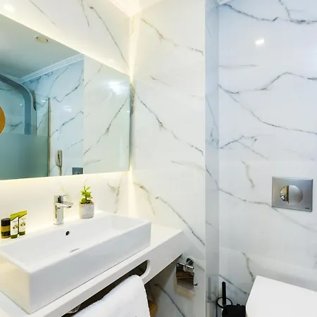 Menta Boutique Hotel 3*